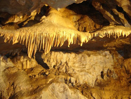 Logo Bystrianskej jaskyne - baldachýn